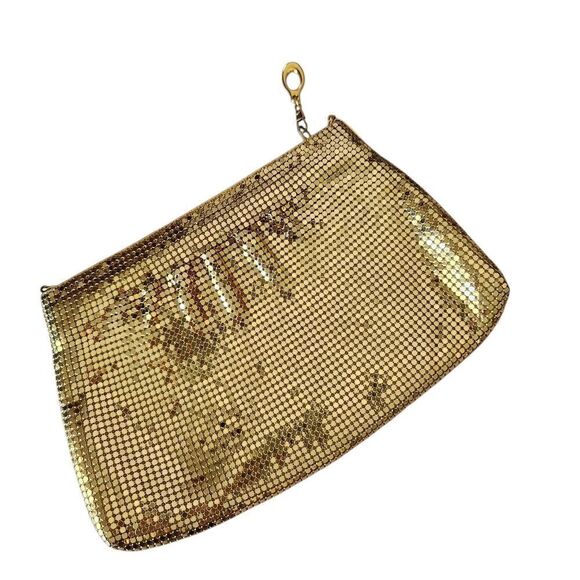 Unbranded Handbags - Unbranded Gold Metal Mesh Clutch Bag (No Shoulder Strap) Zip Closure
